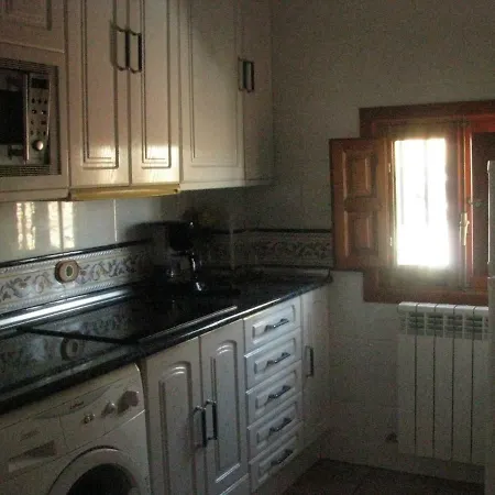 Casa Marzo * Angues